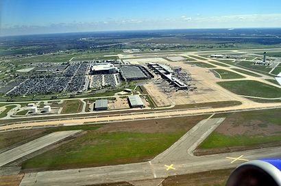 Cómo llegar a AUS Airport en transporte público - Sobre el lugar