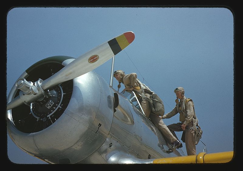 File:Aviation cadets at the Naval Air Base, Corpus Christi 1a34924v.jpg