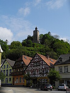 Bad Berneck - Walpoten-Burgturm, Fachwerkhäuser.JPG