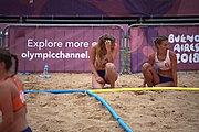 Deutsch: Beachhandball bei den Olympischen Jugendspielen 2018; Tag 5, 10. November 2018; Mädchen, Hauptrunde - Chinese Taipei (Taiwan)-Niederlande 1:2 English: Beach handball at the 2018 Summer Youth Olympics at 11 October 2018 – Girls Main Round – Chinese Taipei (Taiwan)-Netherlands 1:2