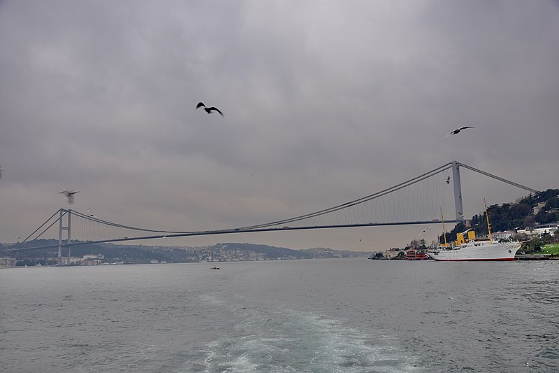 File:Bosphorus Bridge across Bosphorus Strait, connecting Europe and Asia (Ank Kumar) 04.jpg