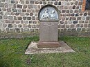 Marmordenkmal, auf dem Friedhof