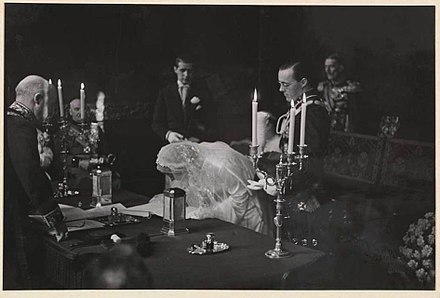 Queen Juliana signing the marriage register