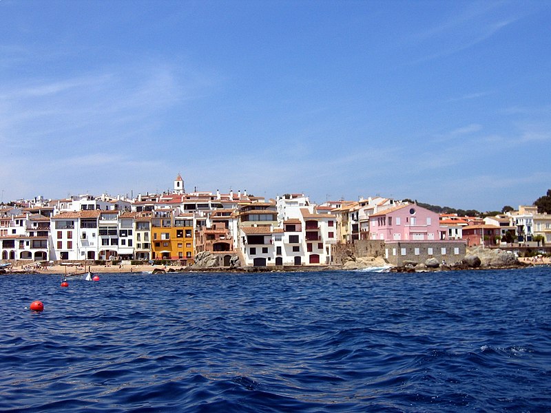 File:Calella de Palafrugell Catalonia.jpg