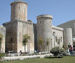 CastelloFondi.jpg