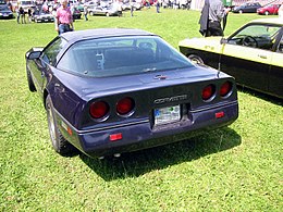 Vedere din spate Chevrolet Corvette C4.jpg