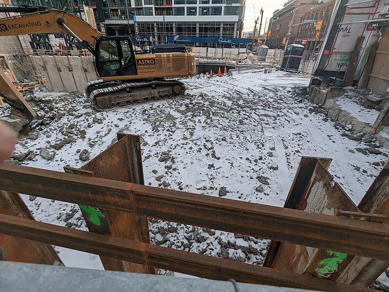 File:Construction NE corner of Sherbourne and Front (52669062311).jpg