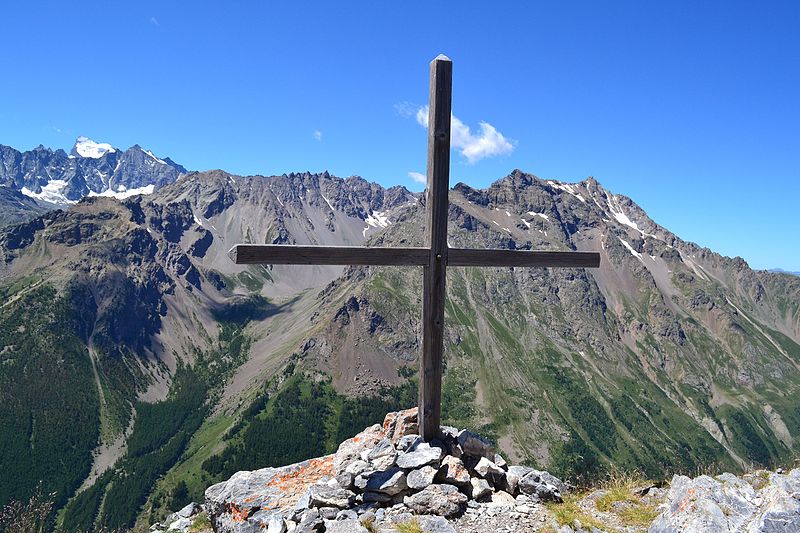 File:Croix de l'Aiguillette du Lauzet.jpg