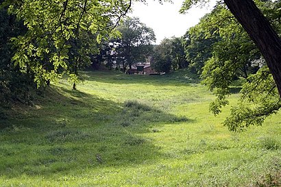 So kommt man zu Burgwall Drense mit den Öffentlichen - Mehr zum Ort Hier