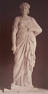 Statue décorative représentant une femme debout