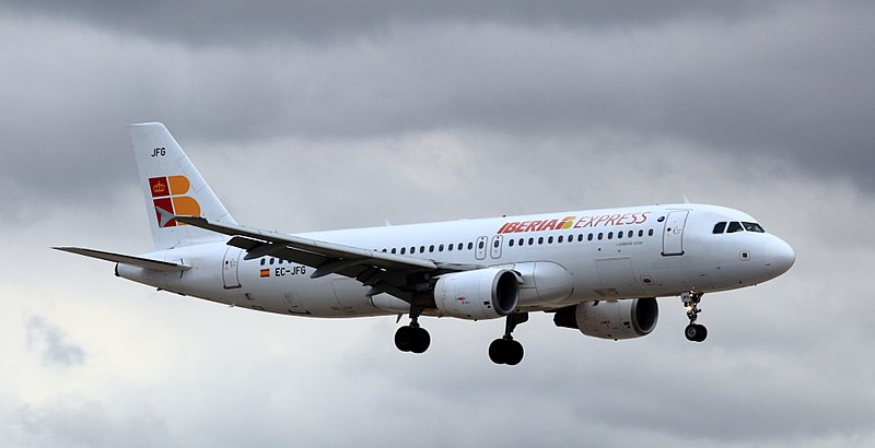 File:EC-JFG - Iberia Express - Airbus A320 (37335766701).jpg