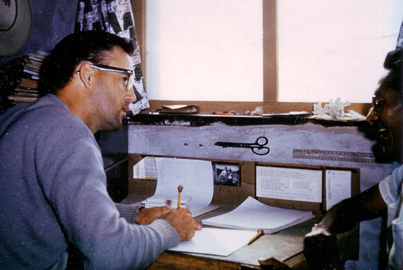 File:Ed Moser and Roberto Herrera at desk.JPG