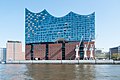 Auch neuere Gebäude können ein Wahrzeichen sein: Elbphilharmonie Hamburg.