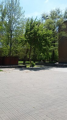 English Park of Yerevan 08.jpg