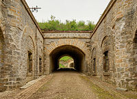 Dans l'entrée du fort.