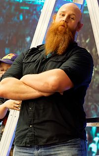 Erick Rowan WrestleMania 32 Axxess.jpg