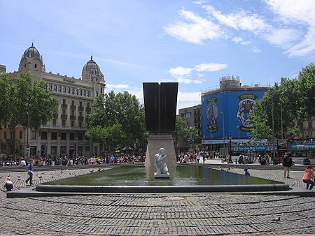 Esculturas Plaza Cataluña