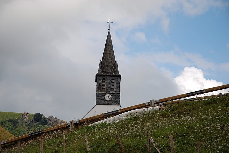 File:Esterençuby Eglise1.JPG