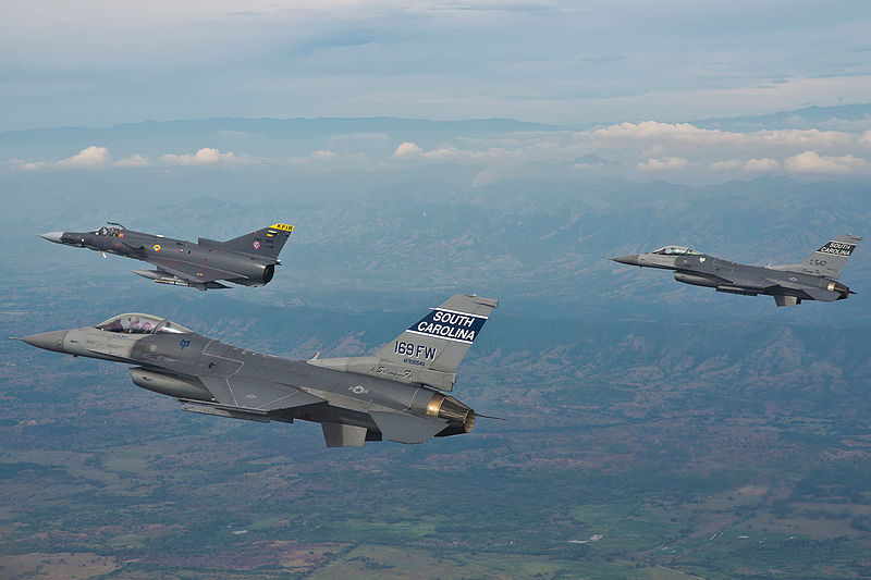 File:F-16 colombia Kfir Relampago.jpg