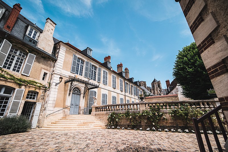 File:Façade Hôtel De Panette.jpg