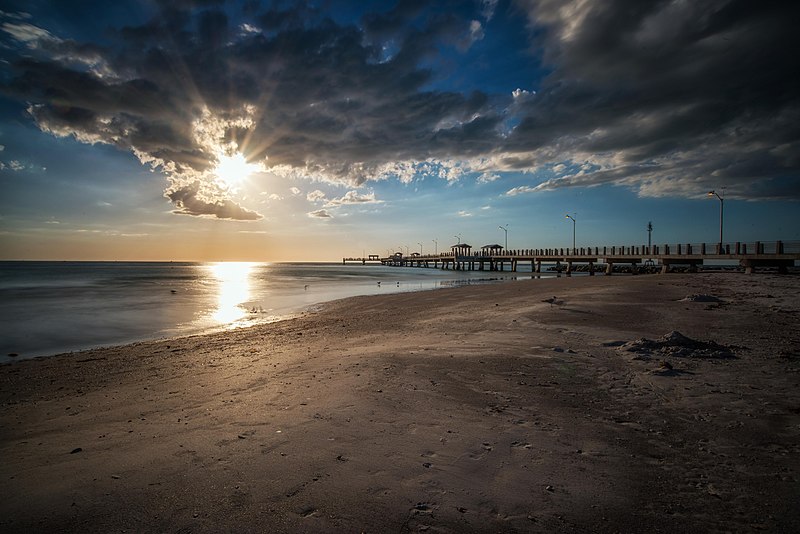 File:Fort Pier sunset (24925767377).jpg