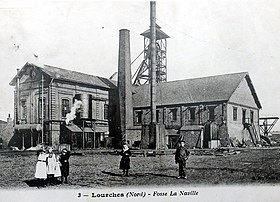 La Naville-gropen rundt 1910.