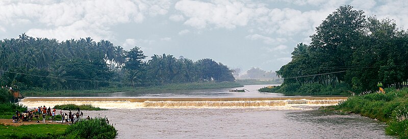 File:Full view of Veerapandi river.jpg