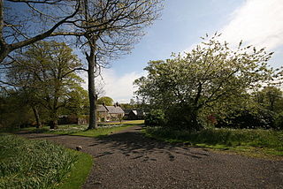 <span class="mw-page-title-main">Cardross</span> Human settlement in Scotland