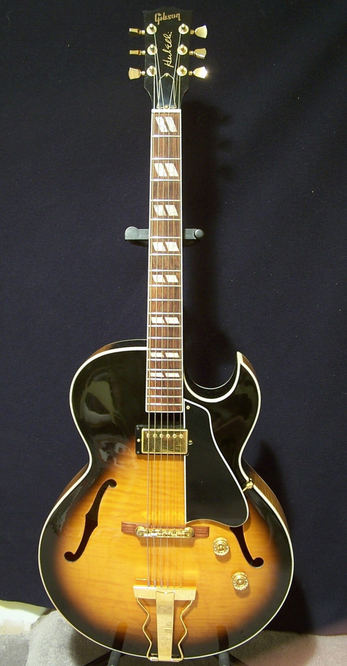 Gibson ES-165 - Wikipedia