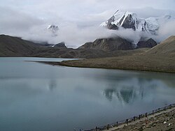 Danau dan pegunungan