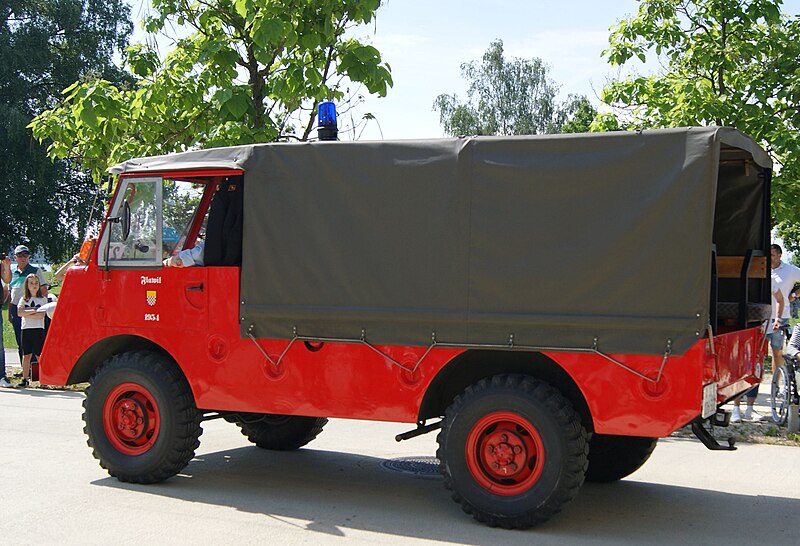 File:Hard-Feuerwehrfest-MOWAG GW-1954-04ASD.jpg