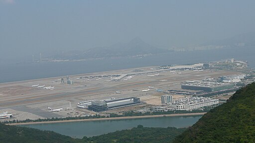 Hongkong Chek Lap Kok Airport 4