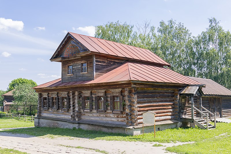 File:House with Mezzanine Suzdal Museum of Wooden Architecture 2016-06-21 5782.jpg