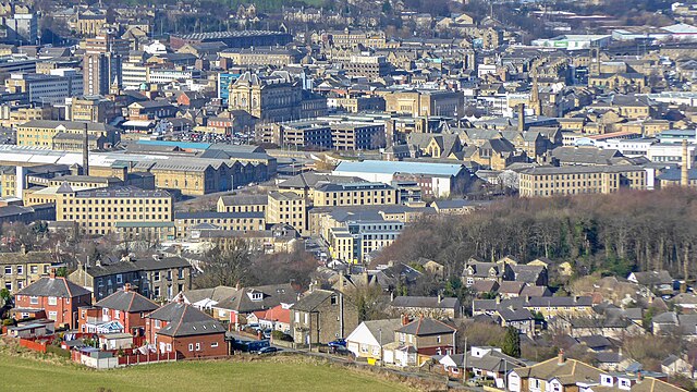 Image: Huddersfield (16037400213)