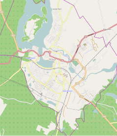 Mapa konturowa Iławy, blisko centrum po lewej na dole znajduje się punkt z opisem „Wieża ciśnień przy ul. 1 Maja w Iławie”