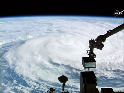 Earth Observation of Cyclone Ula by Expedition 46, International Space Station.