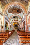 San Pedro Kilisesi - Interior.jpg