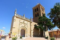 Iglesia de San Vicente, Villar de Fallaves 02.jpg