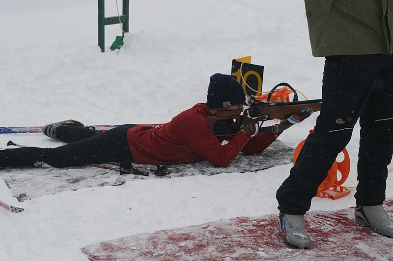 File:Izhmash 7-4 Biathlon Rifle in Training.jpg