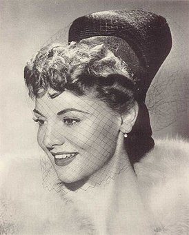 Jeanne Cagney Argentinean Magazine AD (cropped).jpg