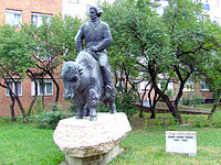 Շանդոր Կյորյոշի Չոմայի բրոնզե հուշարձանը