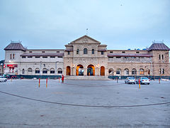 Image 42Karachi's Cantonment railway station is one of the city's primary transport hubs. (from Karachi)