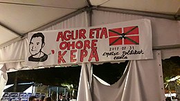Kepa del Hoyo banner in Gasteiz.jpg