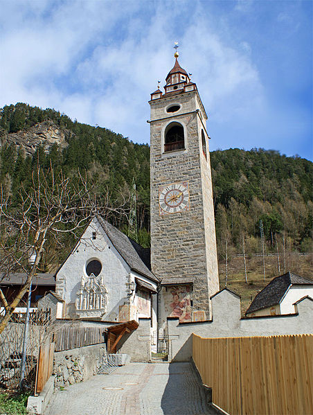 File:Kirche-Aufhofen.jpg