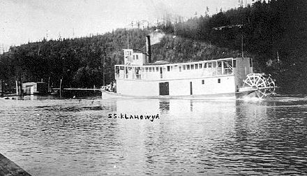 Klahowya departing Golden, BC, ca 1911 Klahowya (sternwheeler) leaving Golden, BC ca 1911.JPG