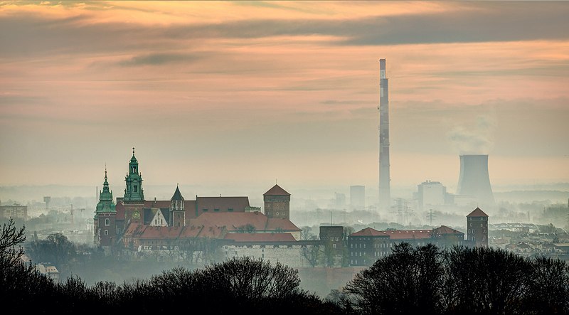 9-е місце Замок Вавель і електростанція на світанку місто Краків, Малопольське воєводство, Польща © Ярек Ціурус, CC-BY-SA-3.0 PL