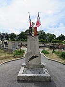 L2800 - Oorlogsmonument op de begraafplaats - Saint-Jean-Pierre-Fixte.jpg