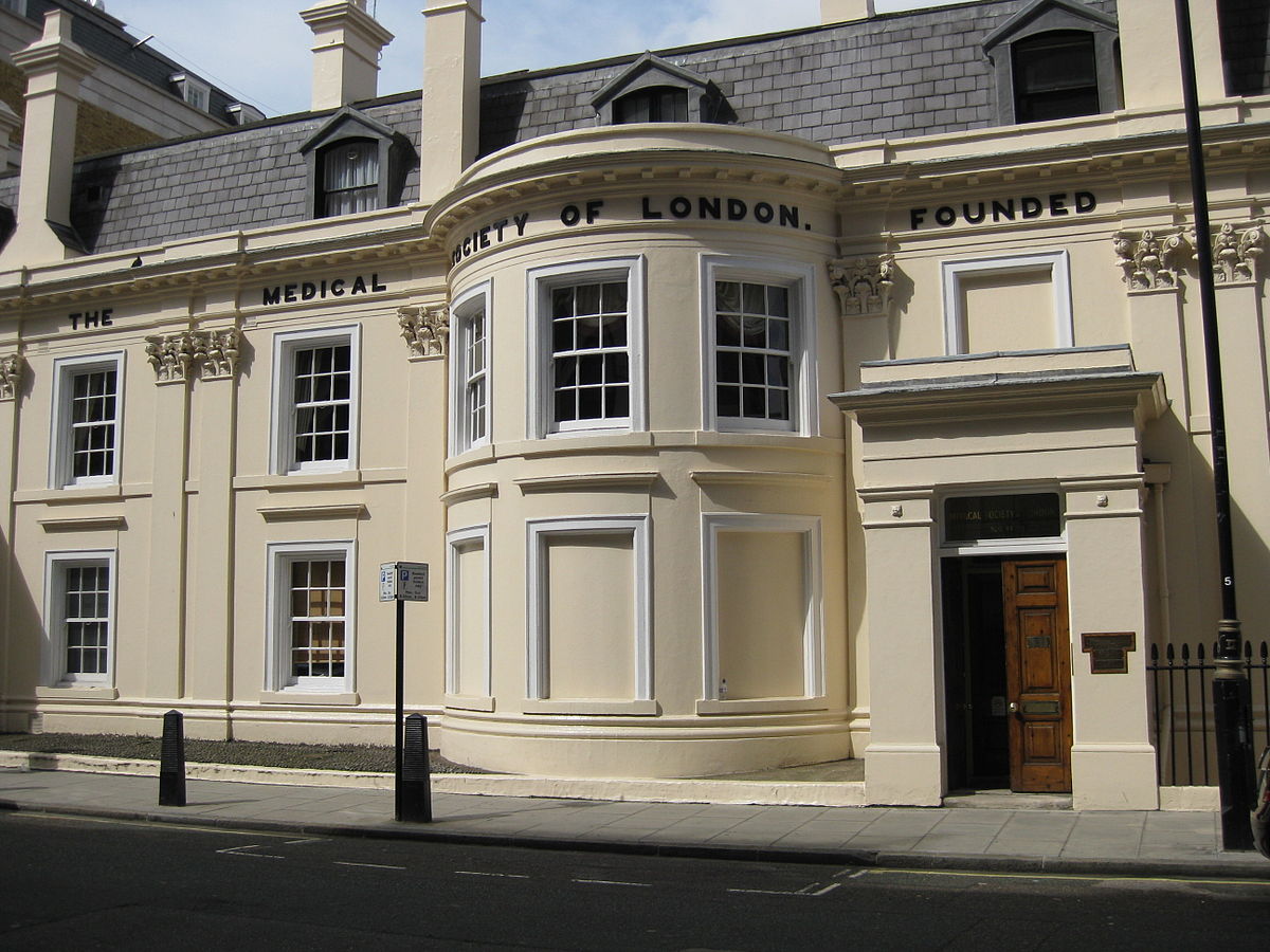 Royal Society of London. Здание королевского общества. Лондонское Королевское общество фасад. Британское Королевское общество здравоохранения.