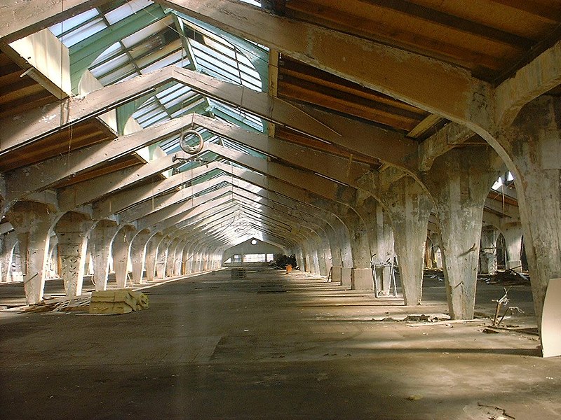 File:Luckenwalde HatFactory inner view.jpg