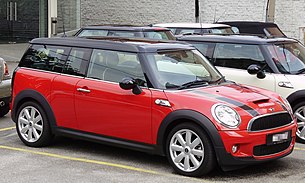 MINI (Clubman) (frente), Kuala Lumpur.jpg